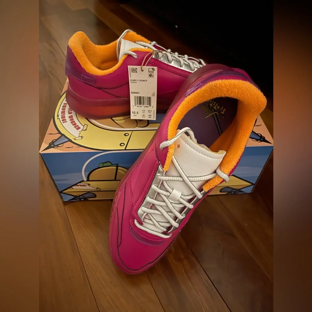 NIB Limited Edition Jetsons Reebok Club C MEN’S 10.5 - Picture 1 of 7
